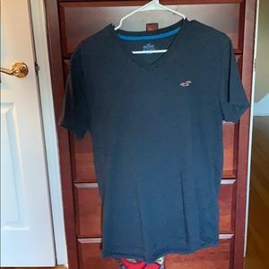 Men’s  Hollister blue t shirt size medium .